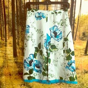 SALE ❤️Banana Republic floral silk skirt size 2